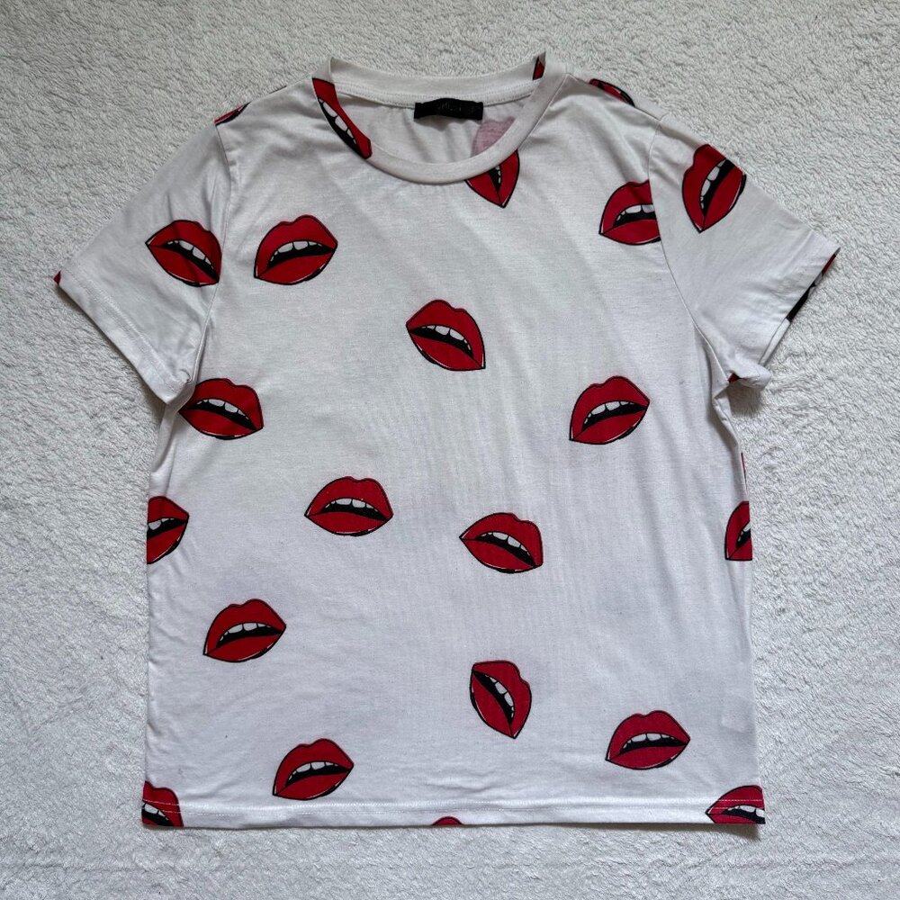 SHEIN Red Lipstick Graphic Tee
